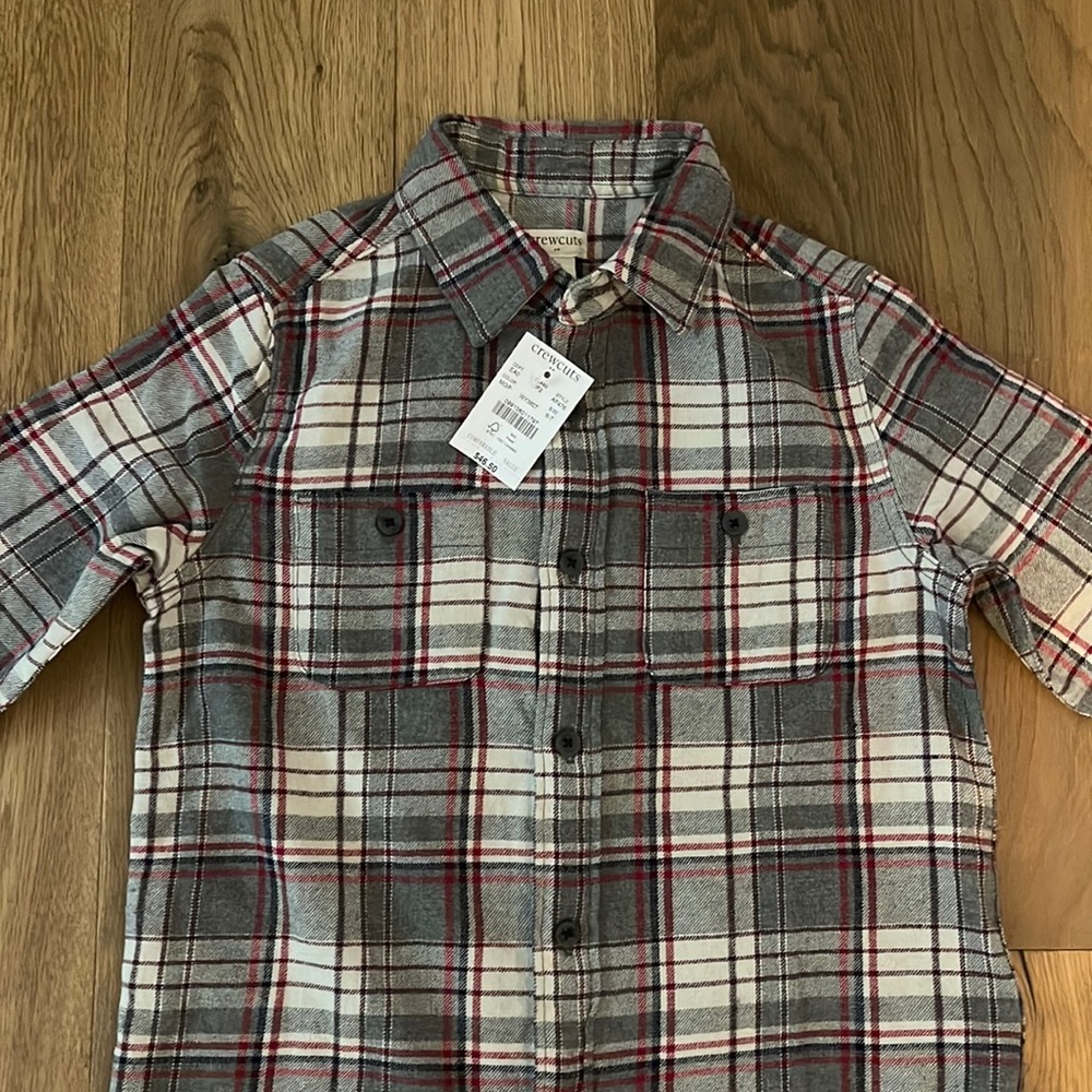 Brand new crew cut flannel shirt size 6-7